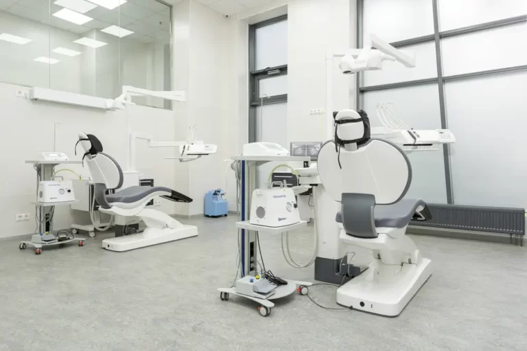 Клиника Реконструктивной Стоматологии и Имплантологии в Москве